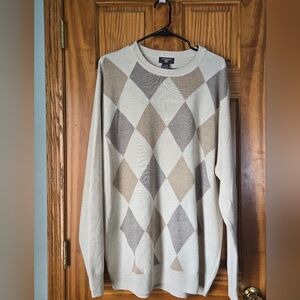 Dockers argyle crewneck sweater in beige, brown, and gray.